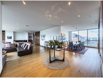 Apartamento de 3 alcobas en venta en Chico Reservado, Bogotá, 297 m² · foto 3 de 20