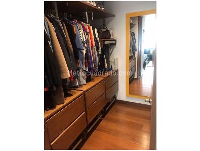 Apartamento de 3 alcobas en venta en Los Rosales, Bogotá, 185 m² · foto 10 de 11