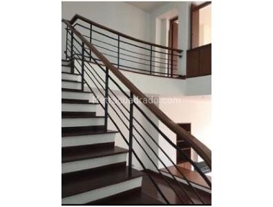 Apartamento de 2 alcobas en arriendo en Chico El Retiro, Bogotá, 180 m² · foto 10 de 11