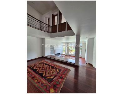 Apartamento de 2 alcobas en arriendo en Chico El Retiro, Bogotá, 180 m² · foto 3 de 11
