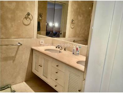 Apartamento de 3 alcobas en arriendo en Chico Norte, Bogotá, 256 m² · foto 9 de 16