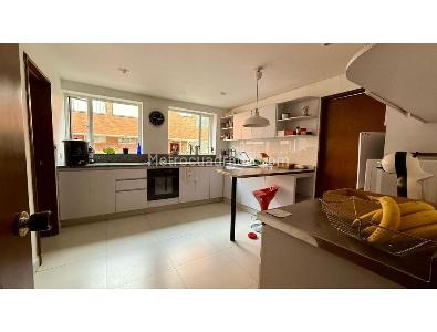 Apartamento de 3 alcobas en arriendo en El Nogal Espartillal, Bogotá, 220 m² · foto 8 de 13