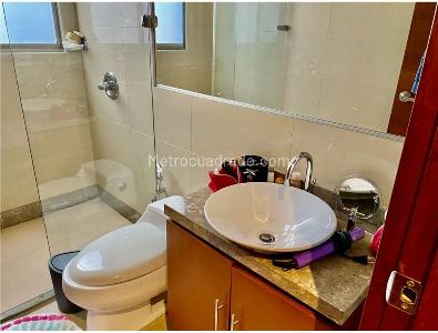 Apartamento de 3 alcobas en venta en Chico, Bogotá, 180 m² · foto 15 de 17