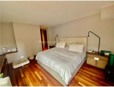 Apartamento de 3 alcobas en venta en Chico, Bogotá, 180 m² · foto 8 de 17