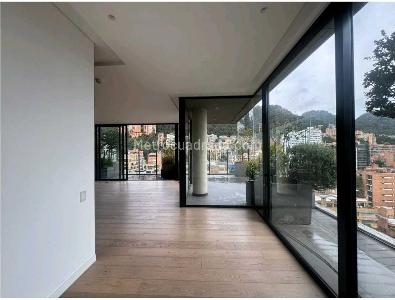 Apartamento de 3 alcobas en venta en Chico, Bogotá, 260 m² · foto 17 de 17