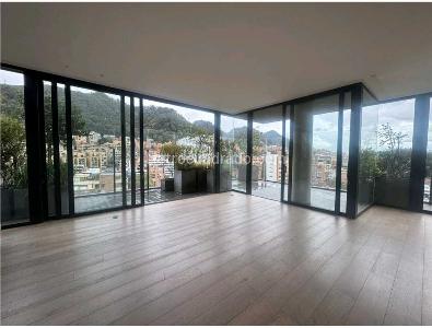 Apartamento de 3 alcobas en venta en Chico, Bogotá, 260 m² · foto 4 de 17