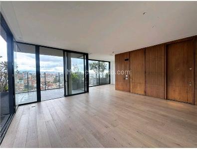 Apartamento de 3 alcobas en venta en Chico, Bogotá, 260 m² · foto 13 de 17