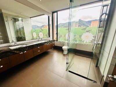 Apartamento de 2 alcobas en arriendo en Chico, Bogotá, 180 m² · foto 15 de 20