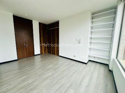 Apartamento de 2 alcobas en arriendo en Chico, Bogotá, 180 m² · foto 19 de 20