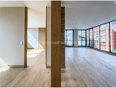 Apartamento de 3 alcobas en venta en La Cabrera, Bogotá, 133 m² · foto 8 de 18
