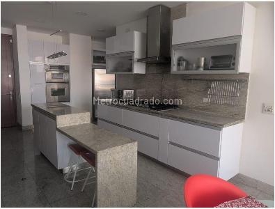 Apartamento de 3 alcobas en venta en Los Rosales Emaus, Bogotá, 283 m² · foto 13 de 18