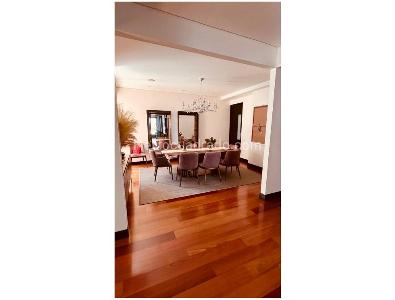 Apartamento de 3 alcobas en venta en Los Rosales Emaus, Bogotá, 283 m² · foto 7 de 18