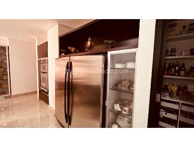 Apartamento de 3 alcobas en venta en Los Rosales Emaus, Bogotá, 283 m² · foto 5 de 18