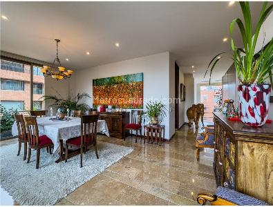 Apartamento de 3 alcobas en venta en El Refugio, Bogotá, 520 m² · foto 10 de 19