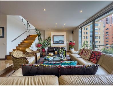 Apartamento de 3 alcobas en venta en El Refugio, Bogotá, 520 m² · foto 15 de 19