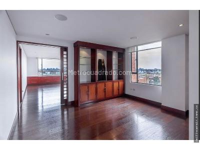 Apartamento en venta en Santa Barbara Central, Bogotá · foto 2 de 14