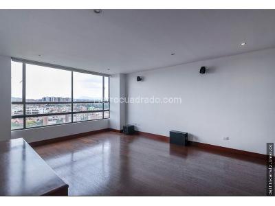 Apartamento en venta en Santa Barbara, Bogotá · foto 8 de 18