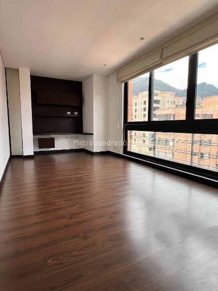 Apartamento en Arriendo, LAS ROSALES, Bogotá D.C. en Las Rosales