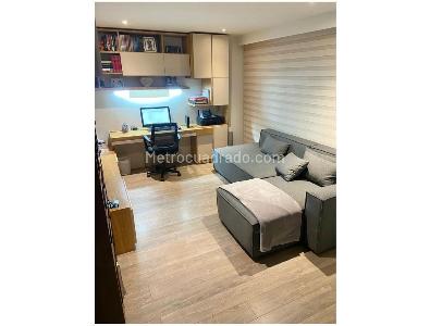 Apartamento de 3 alcobas en venta en Chico Navarra, Bogotá, 170 m² · foto 2 de 9