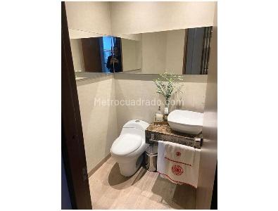 Apartamento de 3 alcobas en venta en Chico Navarra, Bogotá, 170 m² · foto 8 de 9