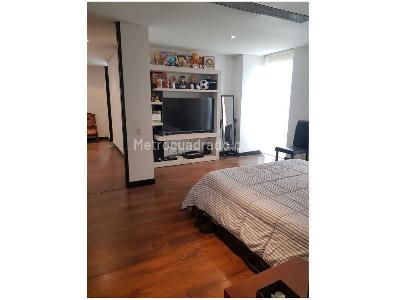 Apartamento de 3 alcobas en venta en Chapinero El Castillo, Bogotá, 166 m² · foto 4 de 10