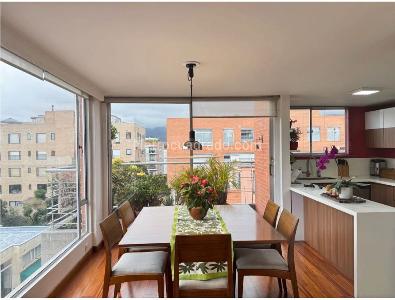 Apartamento de 2 alcobas en venta en Chico Navarra, Bogotá, 138 m² · foto 14 de 14
