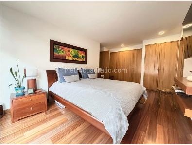 Apartamento de 2 alcobas en venta en Chico Navarra, Bogotá, 138 m² · foto 6 de 14