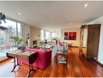 Apartamento de 2 alcobas en venta en Chico Navarra, Bogotá, 138 m² · foto 11 de 14