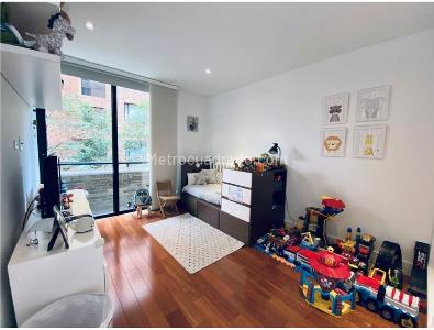 Apartamento de 3 alcobas en venta en Los Rosales, Bogotá, 159 m² · foto 14 de 19