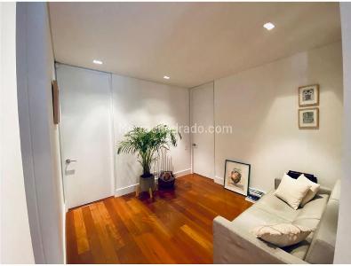 Apartamento de 3 alcobas en venta en Los Rosales, Bogotá, 159 m² · foto 15 de 19