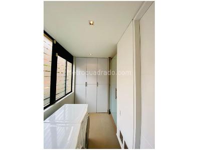 Apartamento de 3 alcobas en venta en Los Rosales, Bogotá, 159 m² · foto 18 de 19