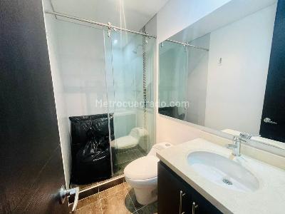 Apartamento de 2 alcobas en venta en Los Cedritos, Bogotá, 68 m² · foto 6 de 12