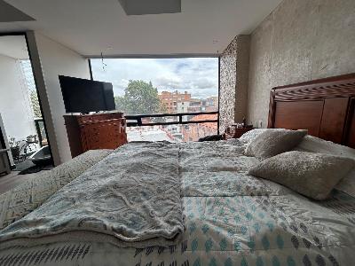 Apartamento de 2 alcobas en venta en Chico Santa Barbara, Bogotá, 137 m² · foto 6 de 12