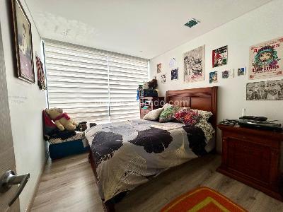 Apartamento de 2 alcobas en venta en Chico Santa Barbara, Bogotá, 137 m² · foto 7 de 12