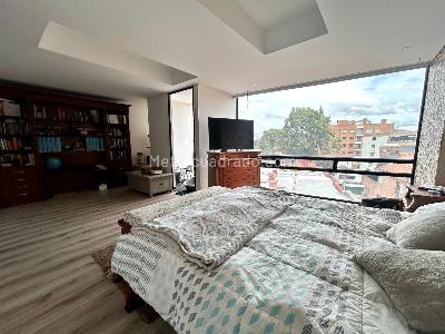 Apartamento de 2 alcobas en venta en Chico Santa Barbara, Bogotá, 137 m² · foto 10 de 12