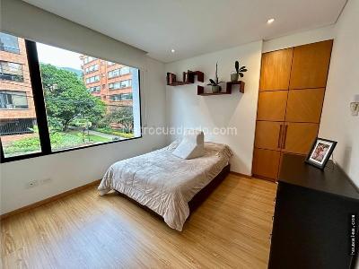 Apartamento de 2 alcobas en venta en Chico Virrey, Bogotá, 114 m² · foto 9 de 13