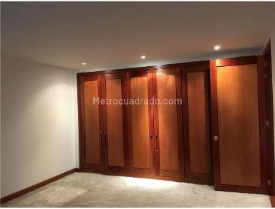 Apartamento de 3 alcobas en venta en Los Rosales, Bogotá, 245 m² · foto 11 de 18