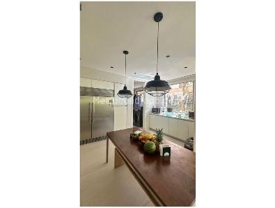 Apartamento de 3 alcobas en venta en La Cabrera, Bogotá, 300 m² · foto 3 de 15