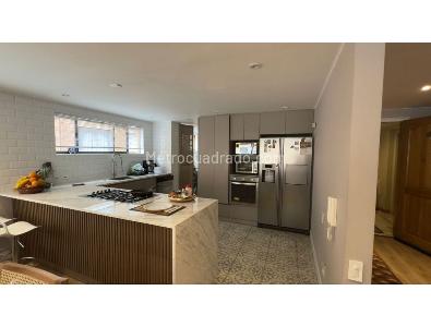 Apartamento de 3 alcobas en venta en Chico Norte, Bogotá, 183 m² · foto 6 de 17