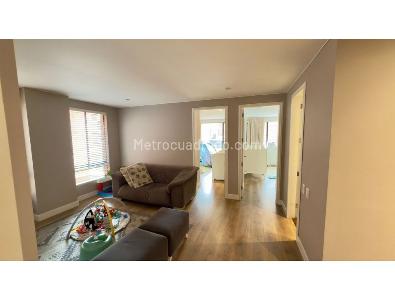 Apartamento de 3 alcobas en venta en Chico Norte, Bogotá, 183 m² · foto 9 de 17