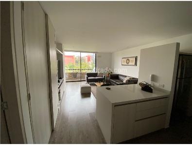 Apartamento de 1 alcoba en venta en Santa Barbara, Bogotá, 71 m² · foto 2 de 11