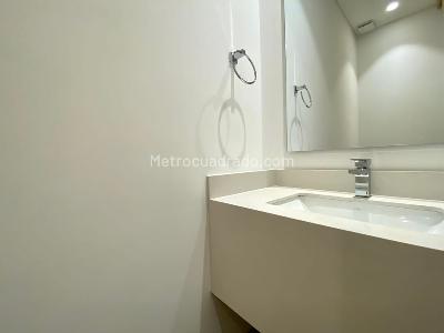Apartamento de 2 alcobas en venta en La Cabrera, Bogotá, 117 m² · foto 6 de 15