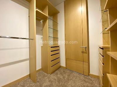 Apartamento de 2 alcobas en venta en La Cabrera, Bogotá, 117 m² · foto 11 de 15