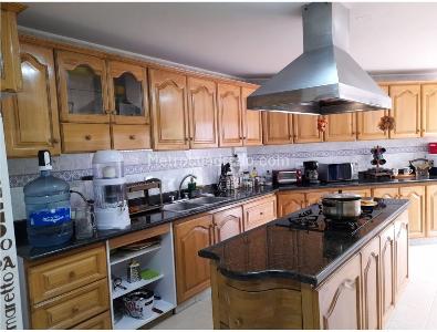 Casa de 5 alcobas en venta en La Sabana, Bogotá, 570 m² · foto 5 de 20