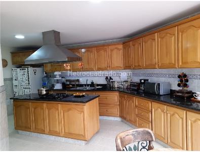 Casa de 5 alcobas en venta en La Sabana, Bogotá, 570 m² · foto 4 de 20