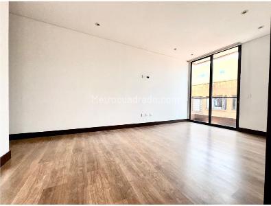 Apartamento de 3 alcobas en venta en Chico Navarra, Bogotá, 180 m² · foto 3 de 17