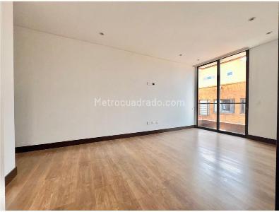 Apartamento de 3 alcobas en venta en Chico Navarra, Bogotá, 180 m² · foto 14 de 17