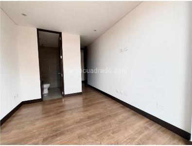 Apartamento de 3 alcobas en venta en Chico Navarra, Bogotá, 180 m² · foto 7 de 17