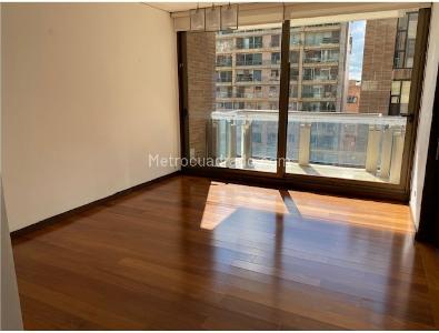 Apartamento de 3 alcobas en venta en Los Rosales, Bogotá, 230 m² · foto 2 de 14