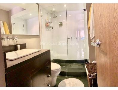 Apartamento en venta en Las Rosales, Bogotá · foto 2 de 13